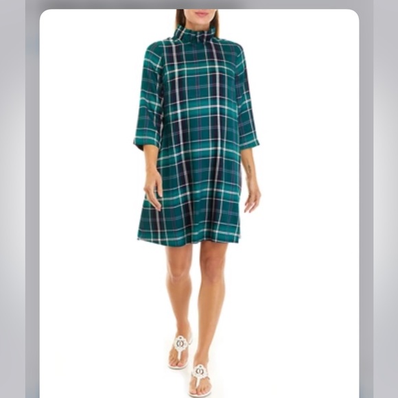 crown & ivy Dresses & Skirts - Crown & Ivy bow back dress.